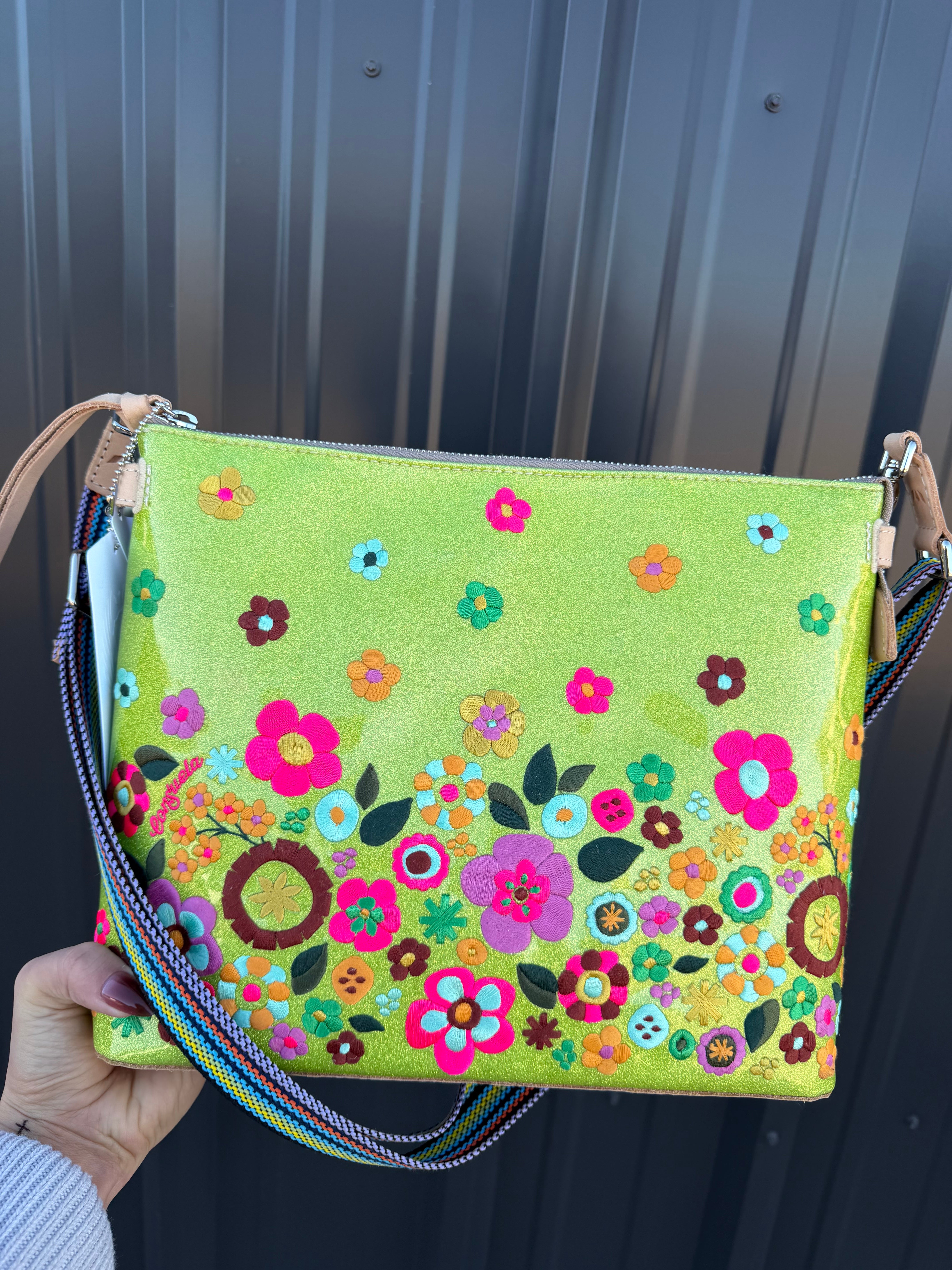 Downtown Crossbody, Buzzy