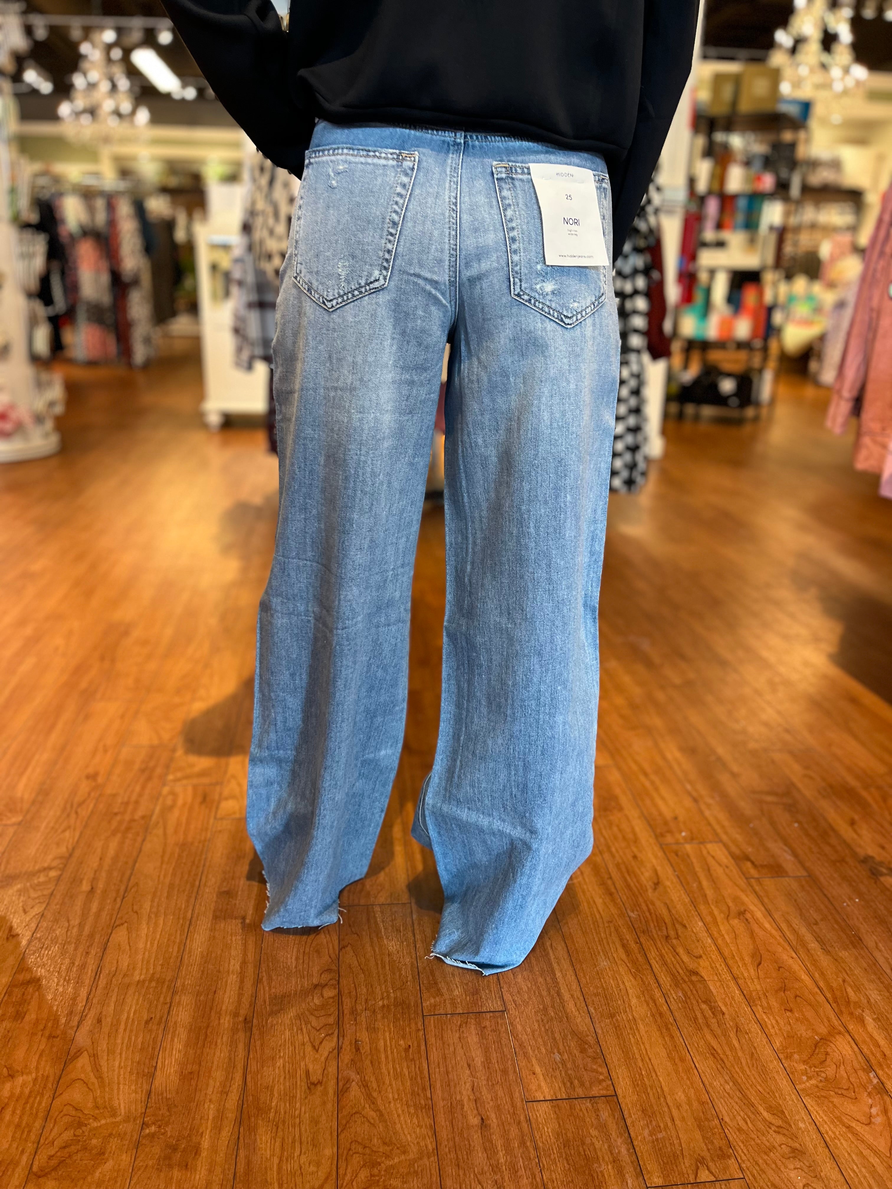 Nori Oversized Wide Leg - Medium