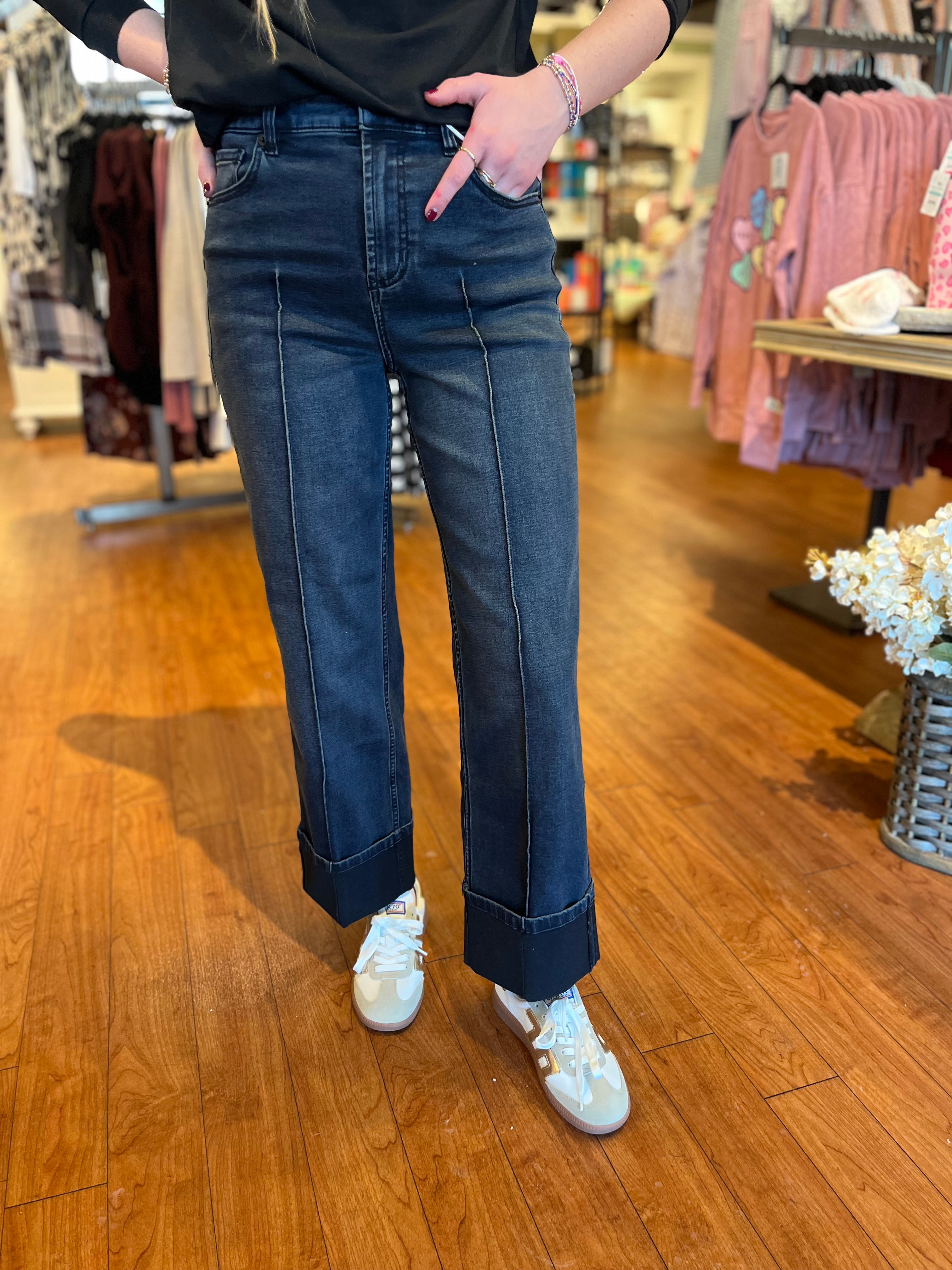 Holly Cuffed Hem - Callaway