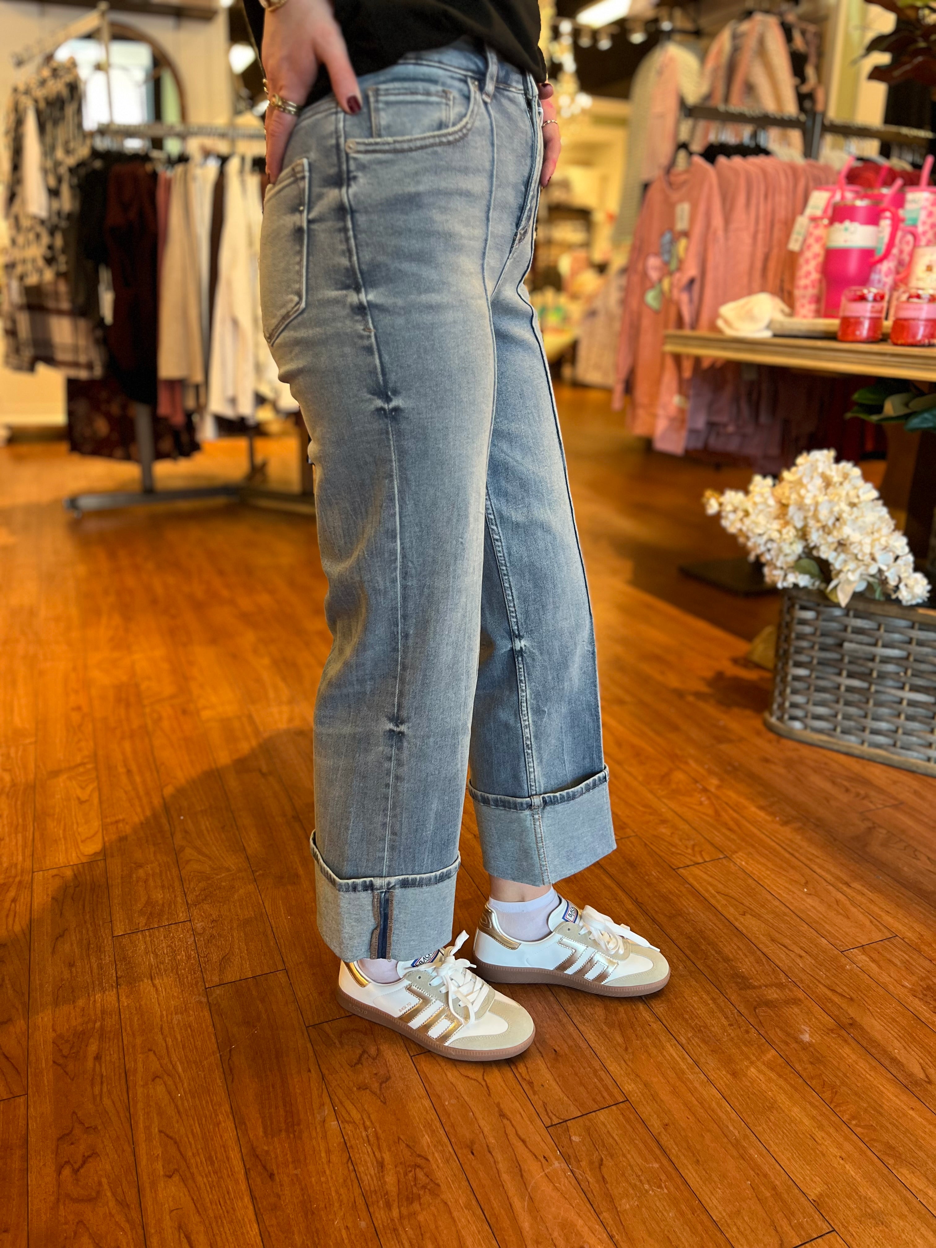 Holly Cuffed Hem - Pioneer Valley