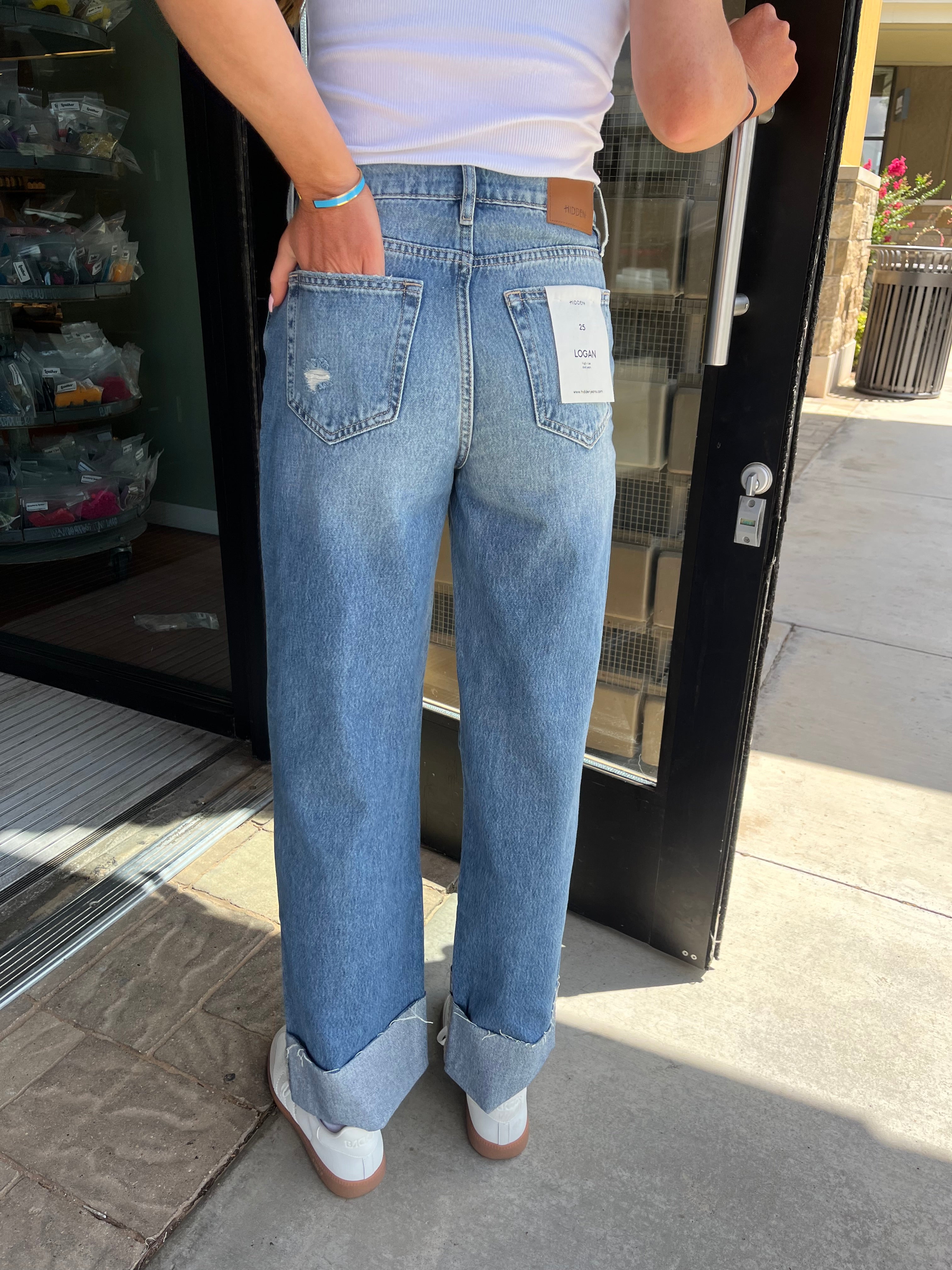 Logan High-Rise Dad Jean - Medium Dark