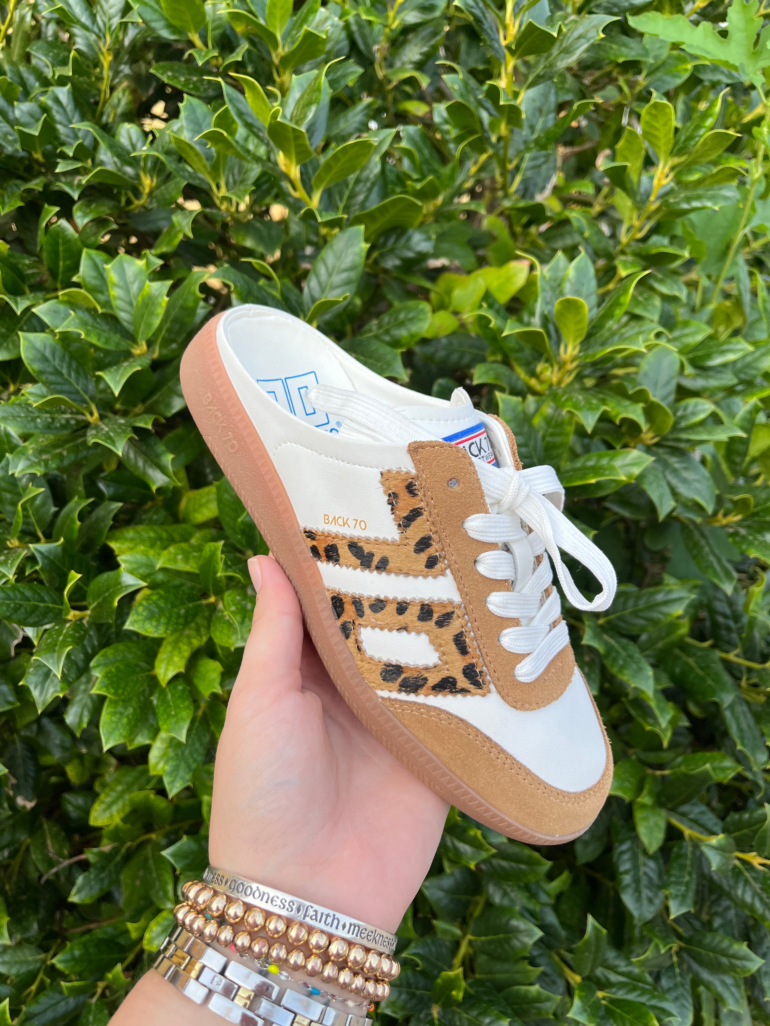 Back 70 - Easter - Leopard