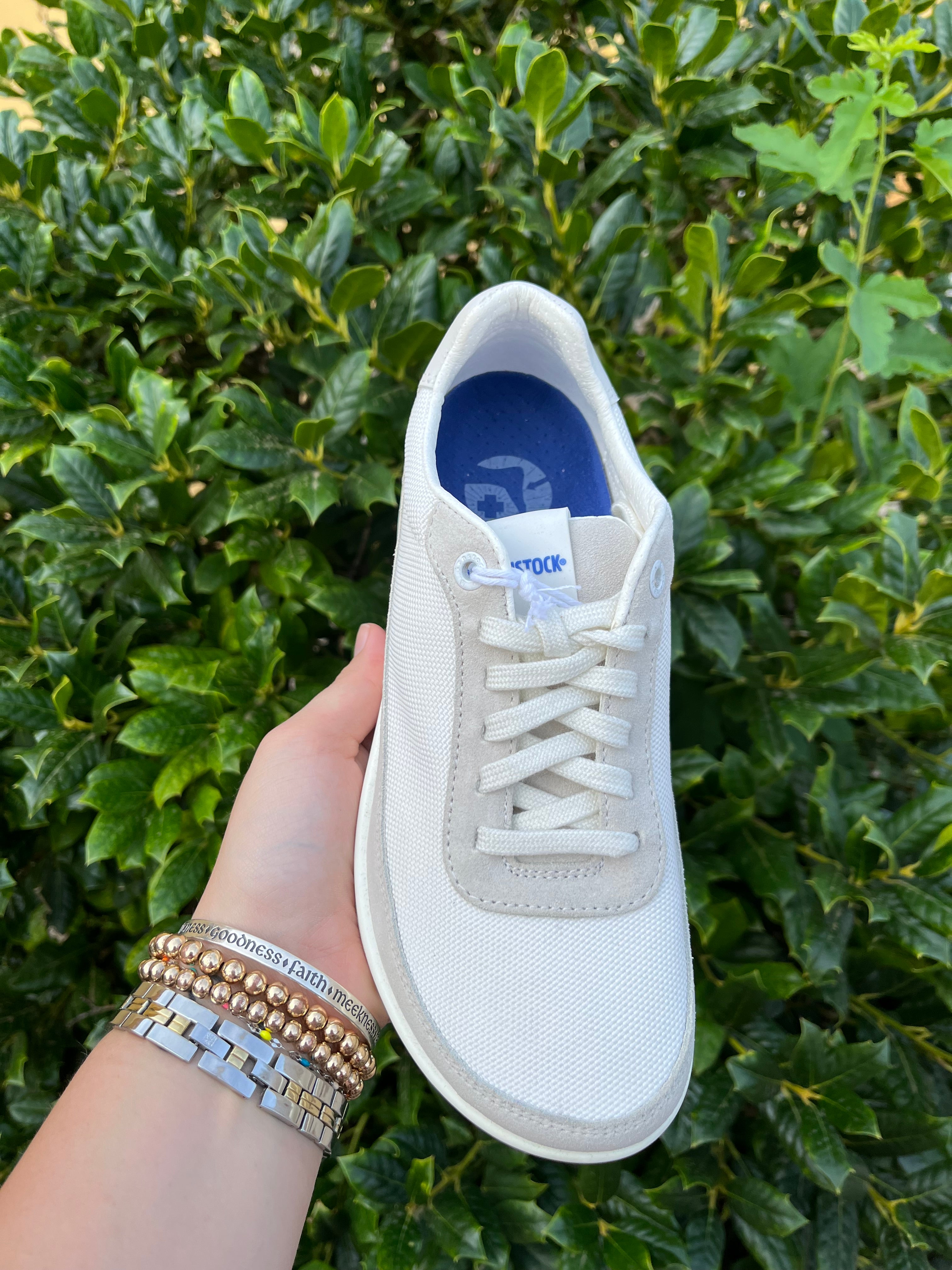 Honnef City - Antique White