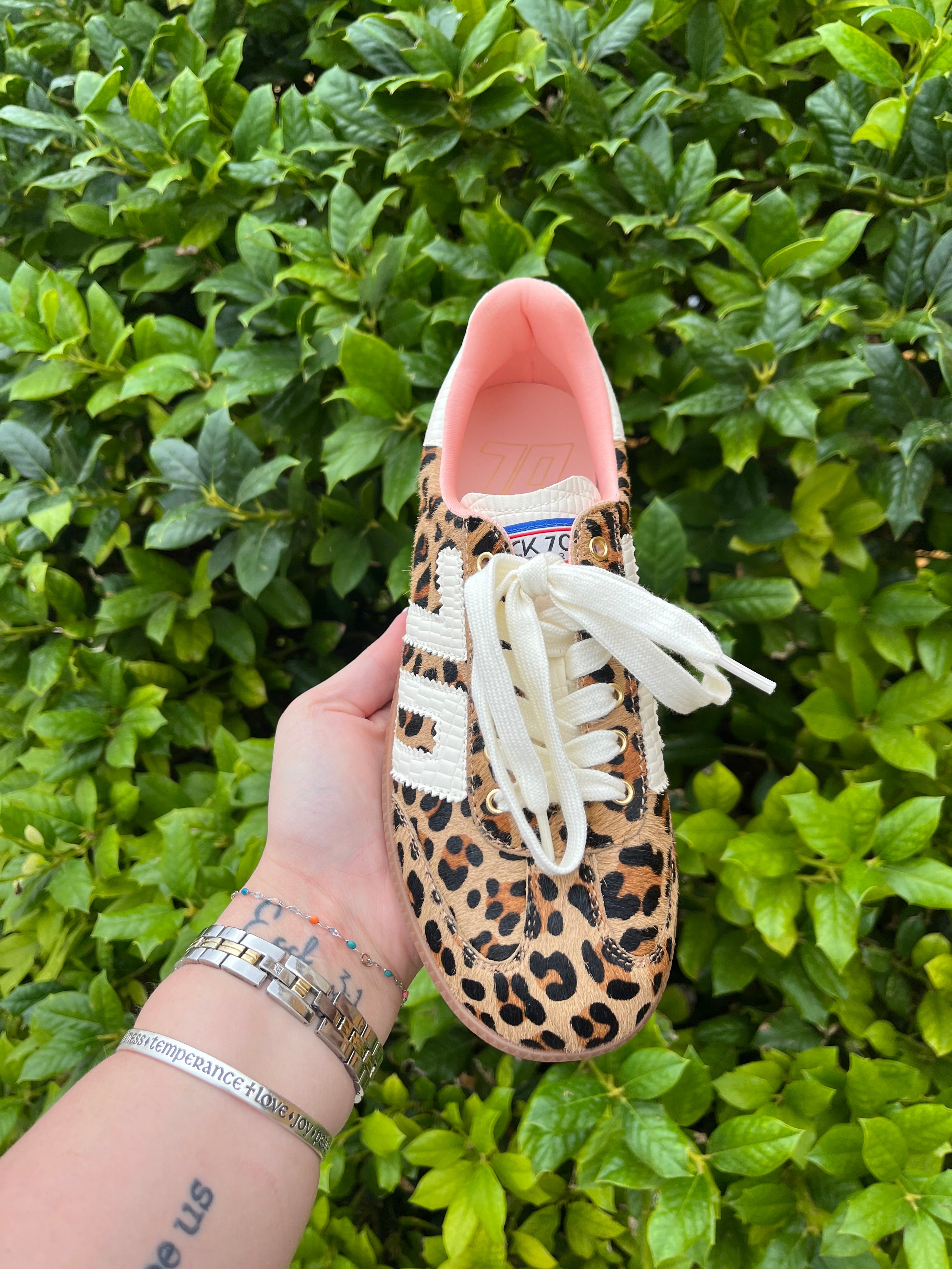 Back 70- Cloud - Leopard Camel