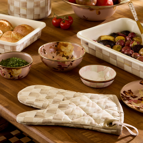 mocha check oven mitt