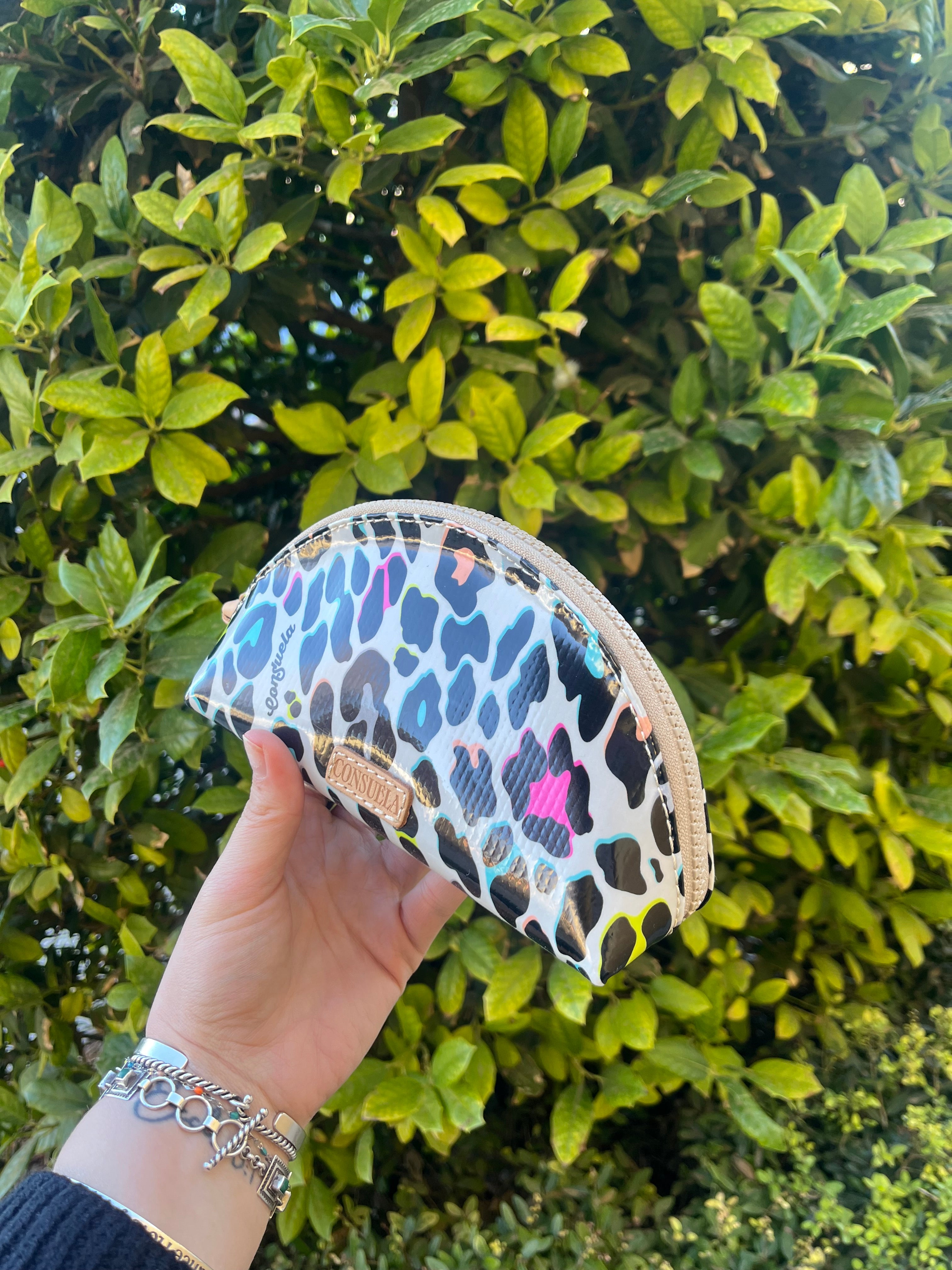 Medium Cosmetic, Coco