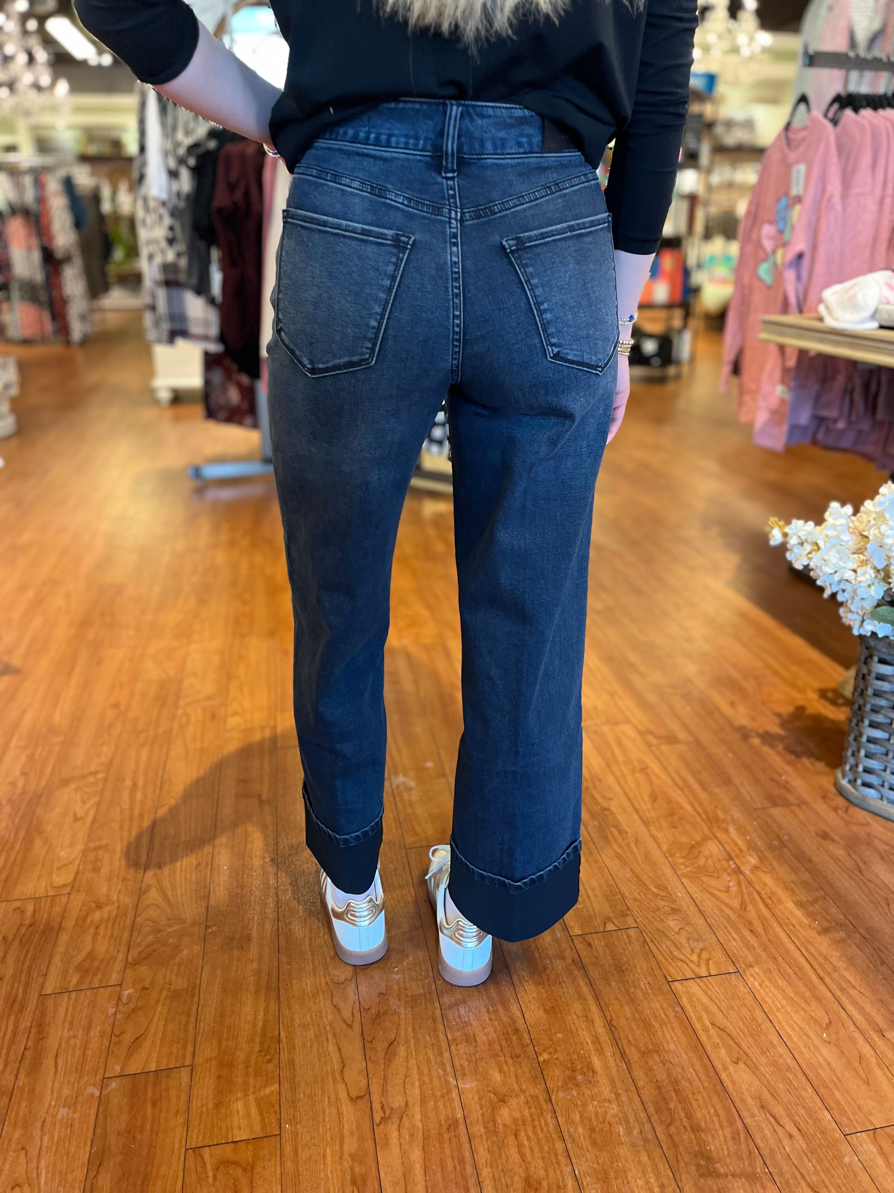 Holly Cuffed Hem - Callaway