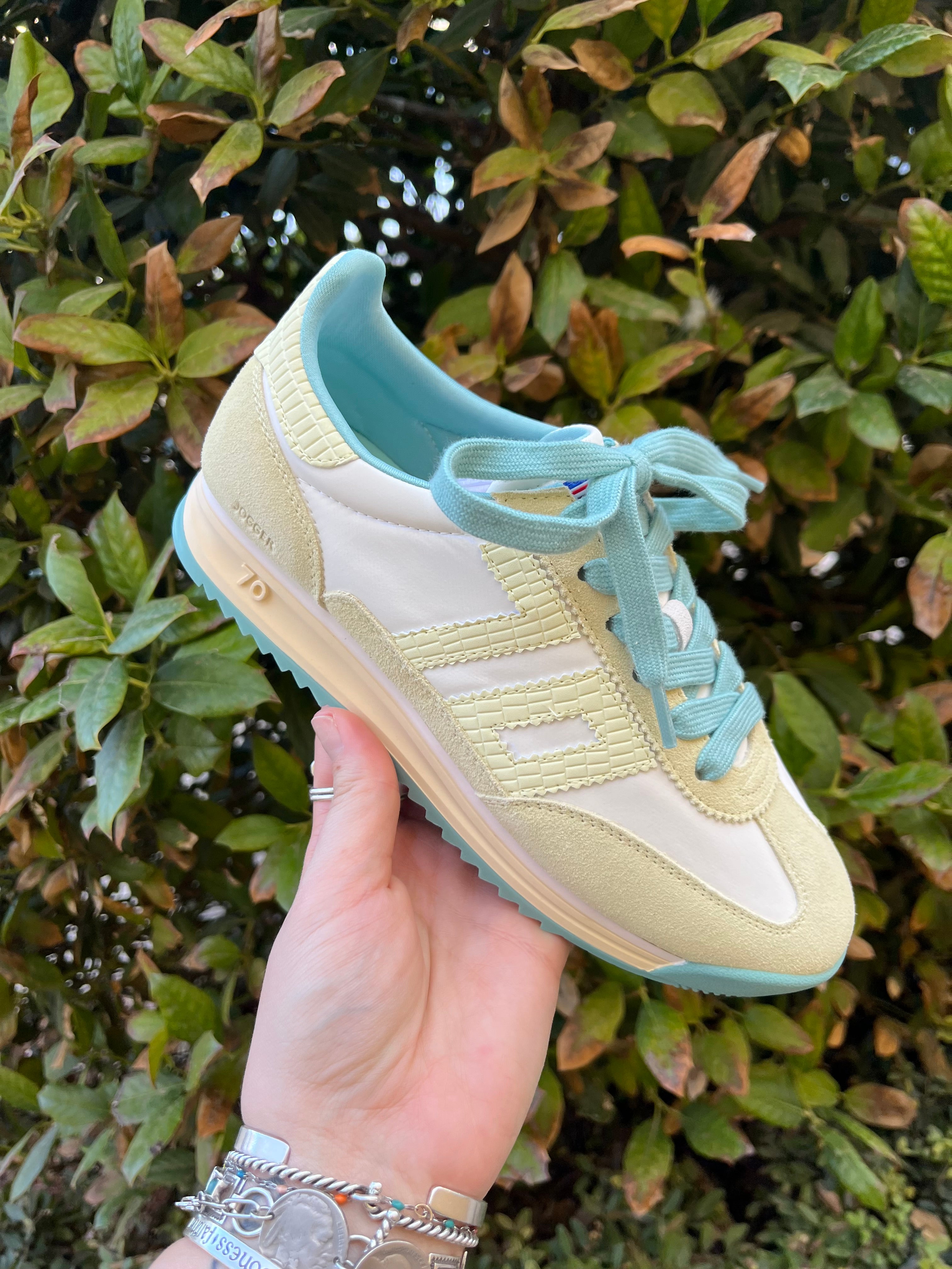 Back 70 - Jogger N26 - Light Yellow