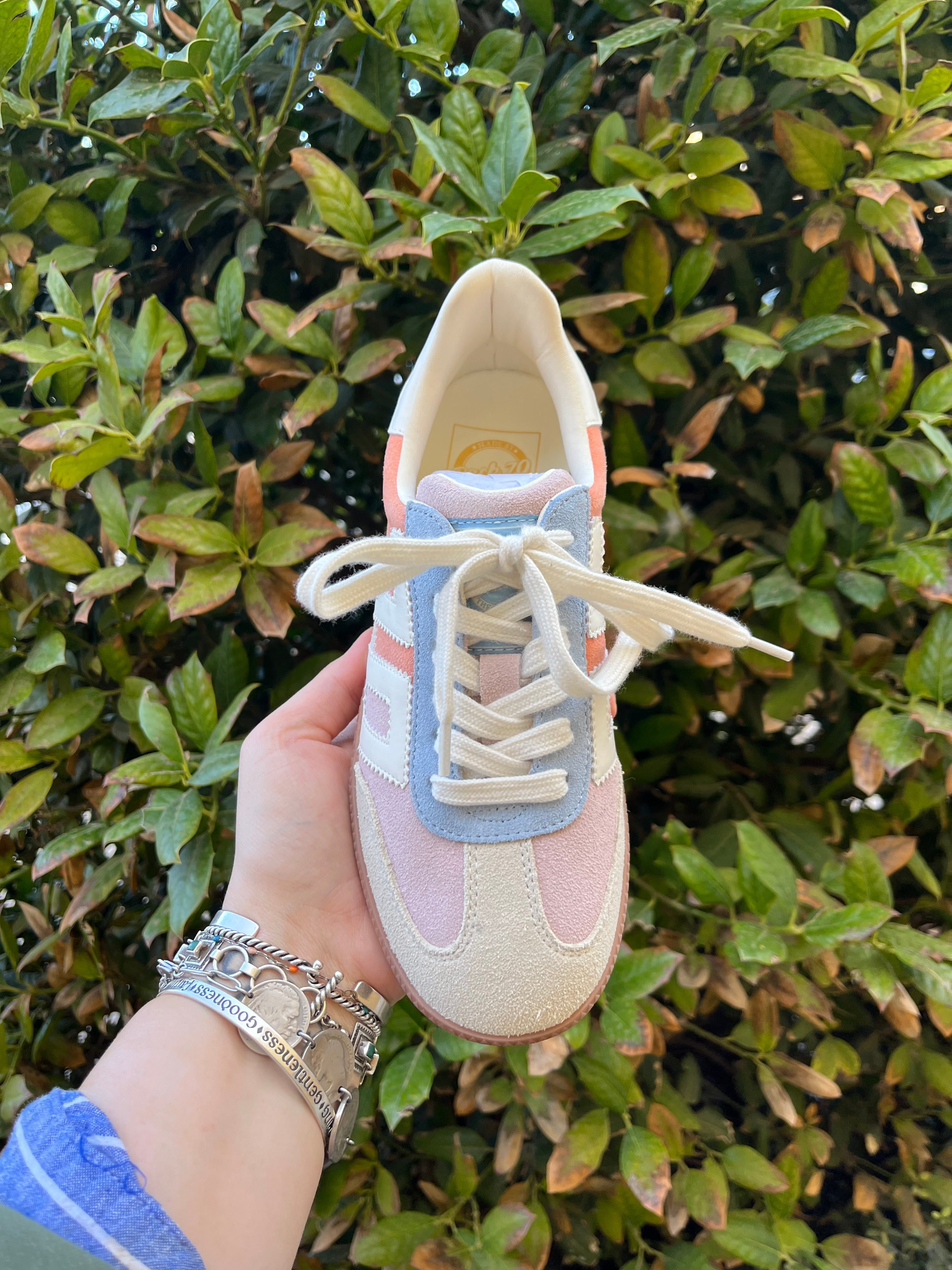 Back 70 - Squid - Nude Sage