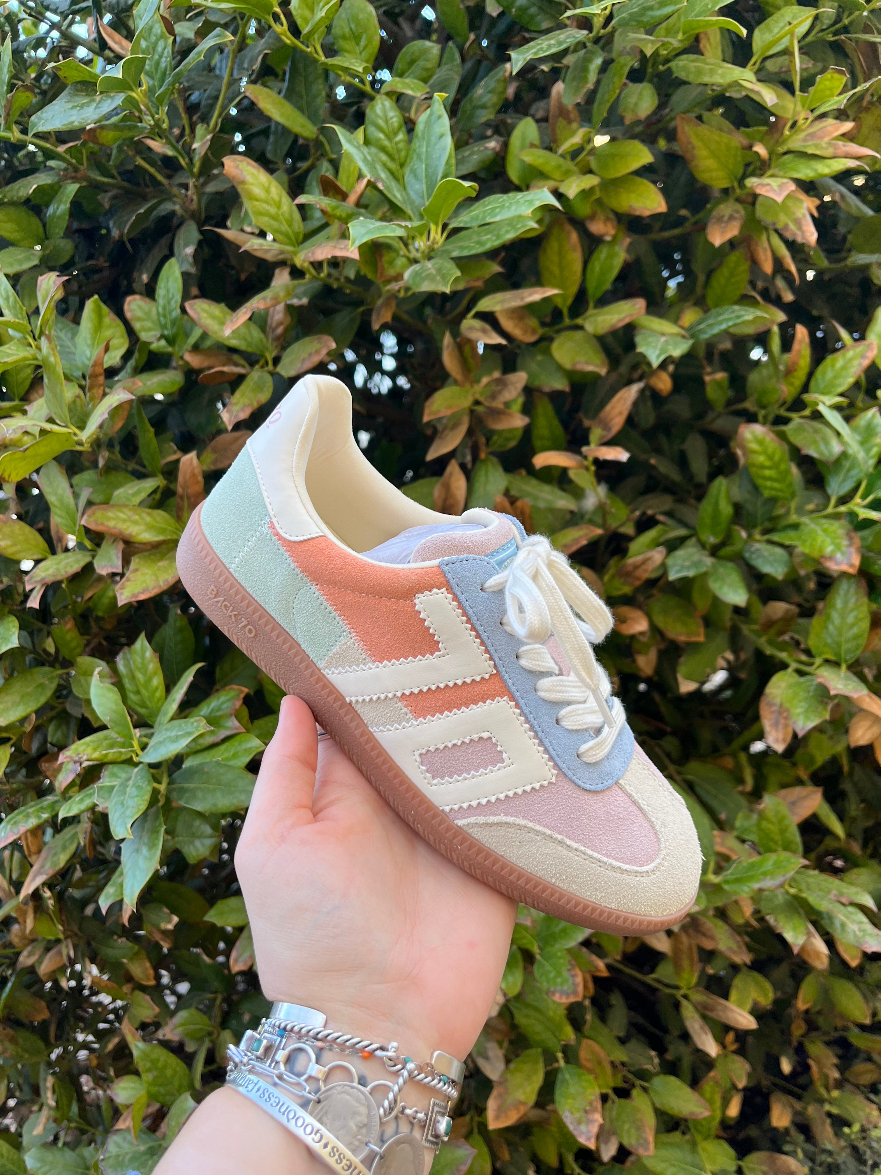 Back 70 - Squid - Nude Sage