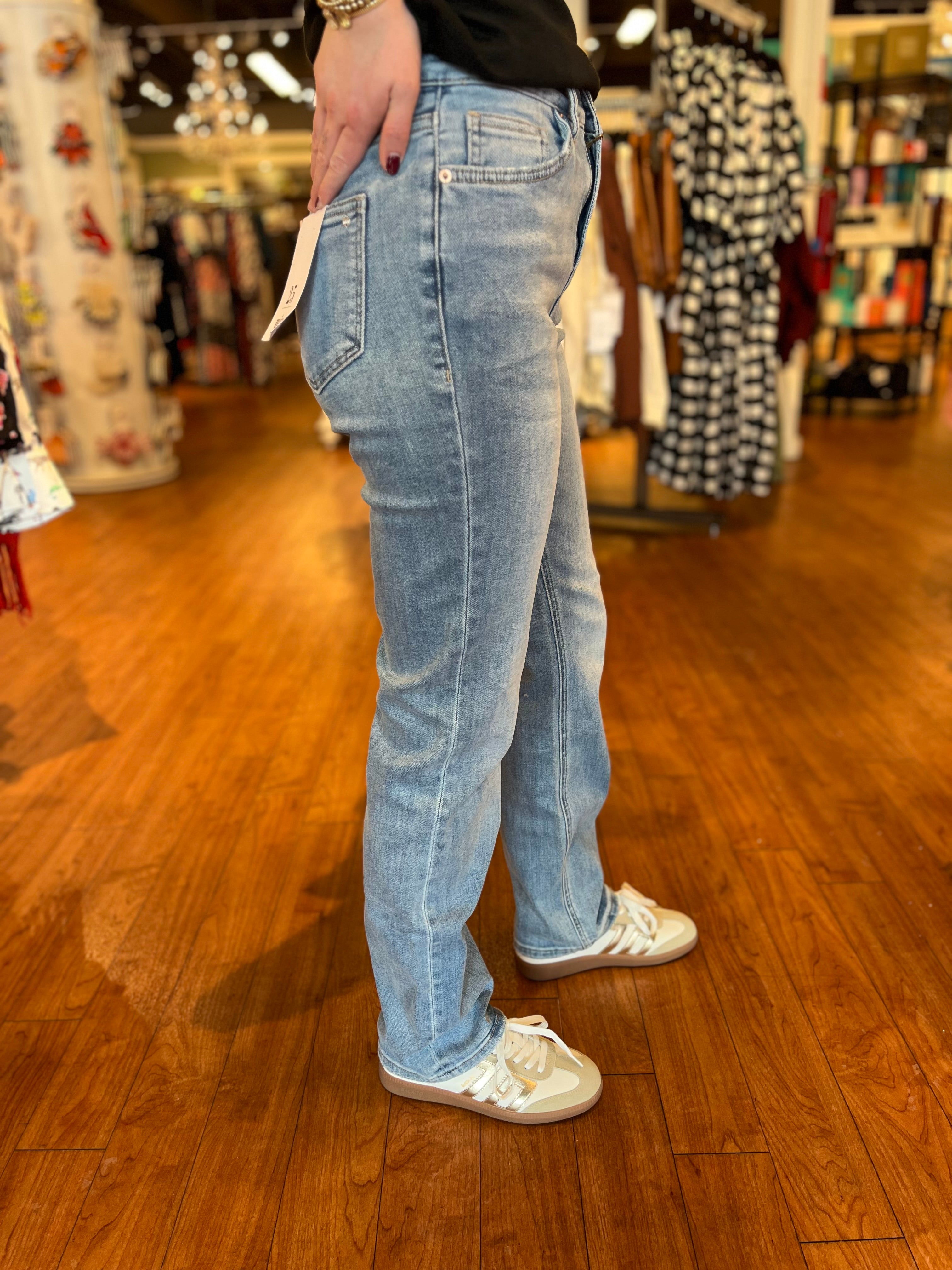 High Rise Straight - Mutted Indigo