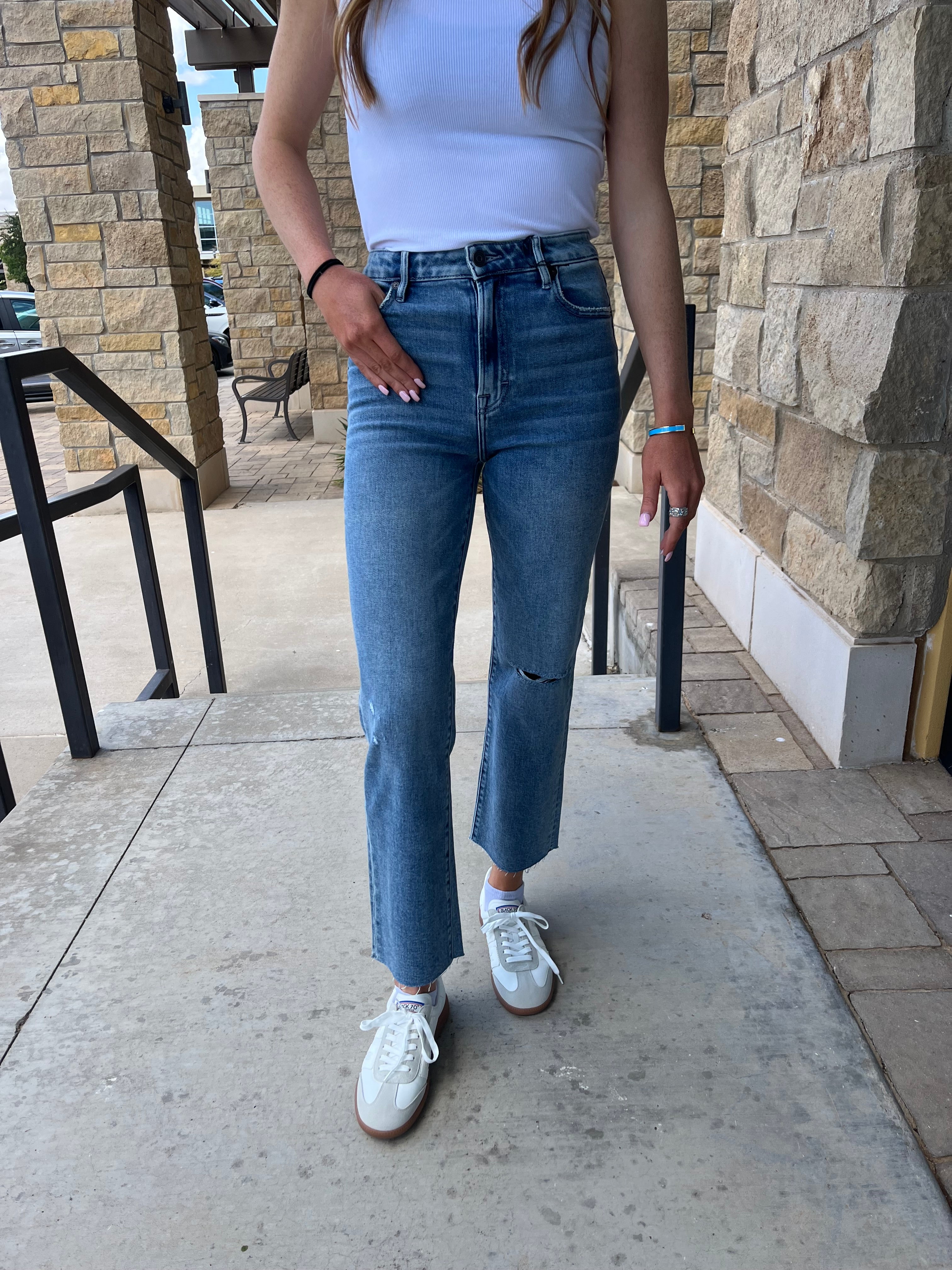 Tracey High-Rise Relaxed Straight Jean - Medium Wash