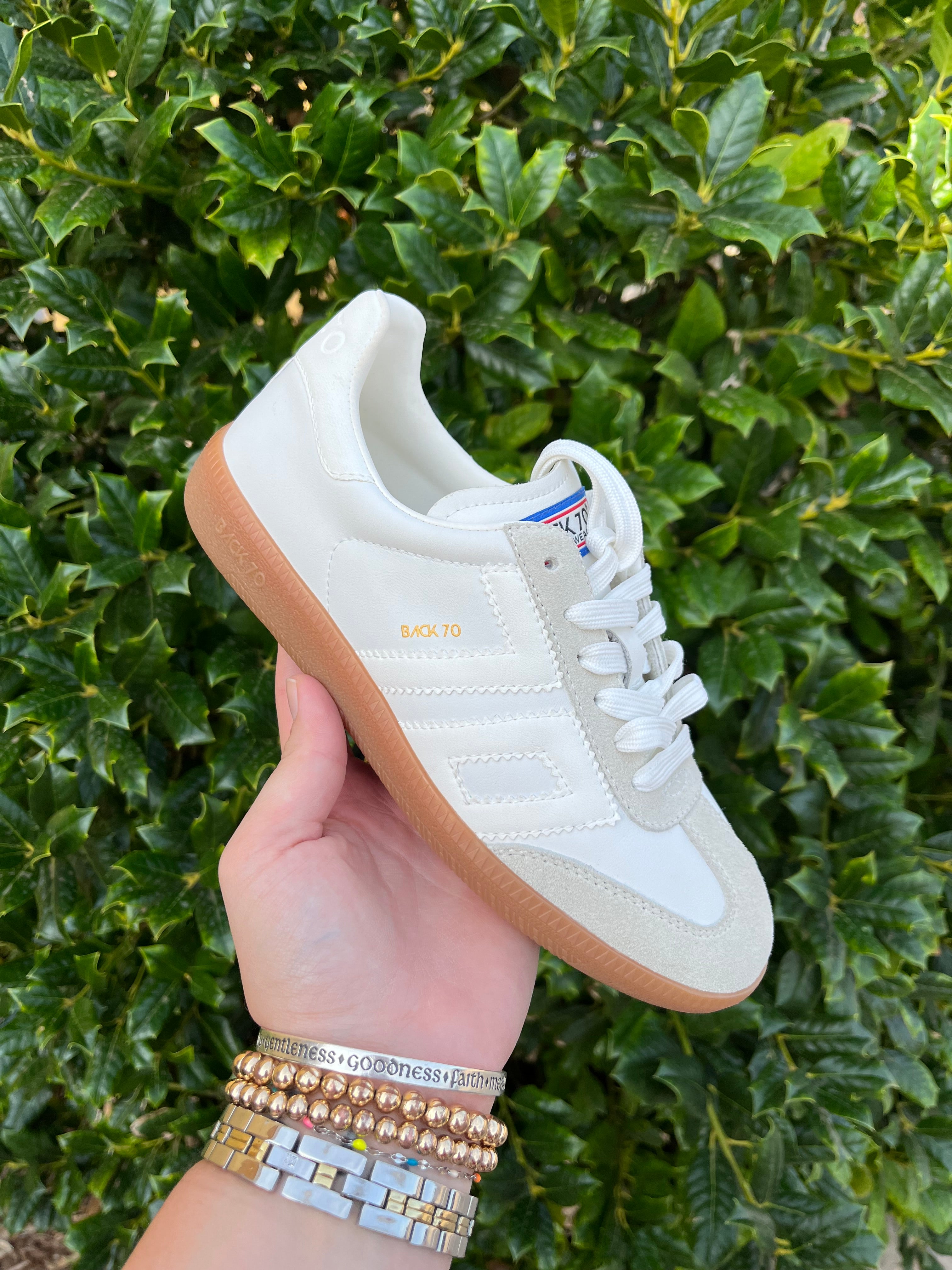 Back 70 - Cloud - White Ice