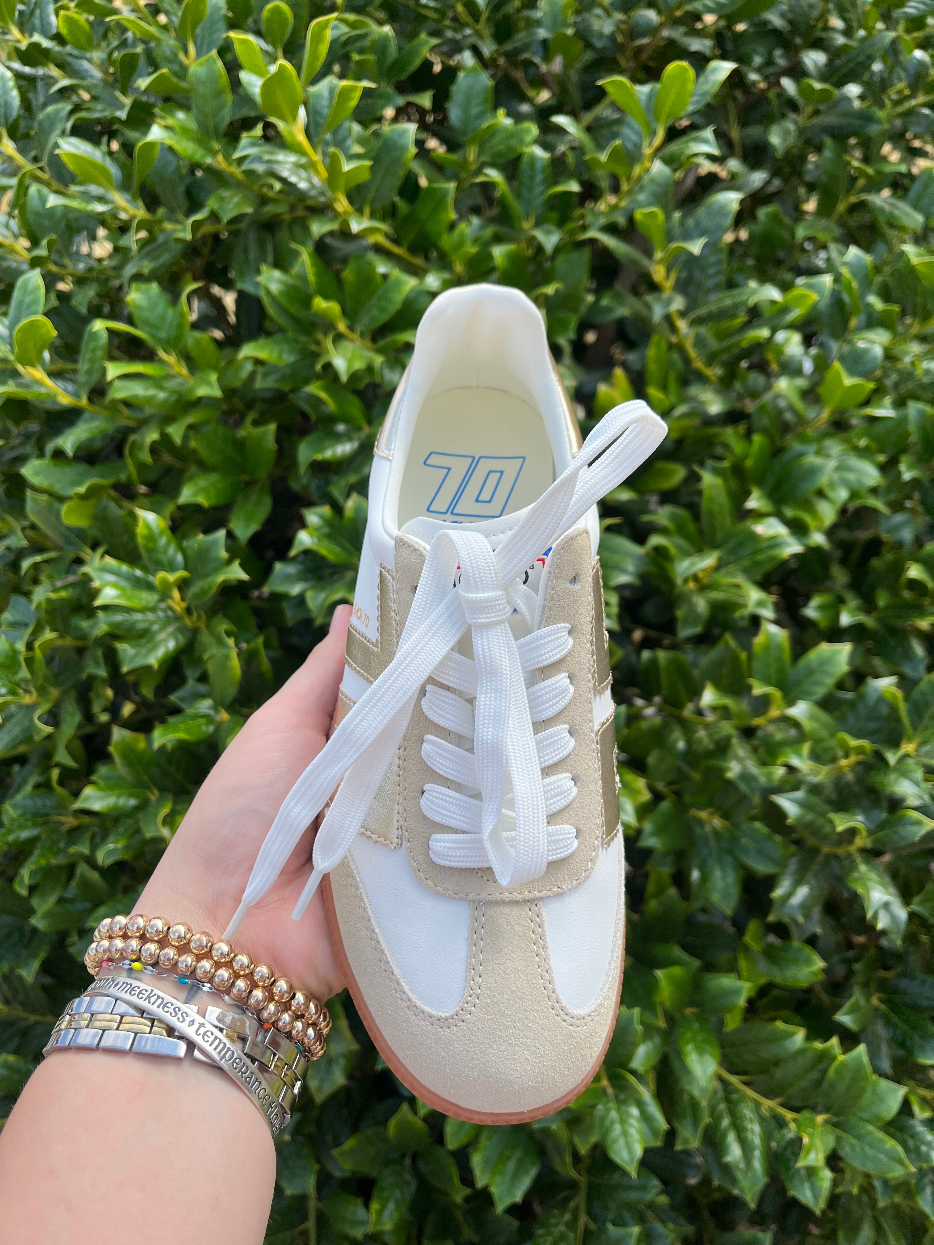 Back 70 - Cloud - Beige