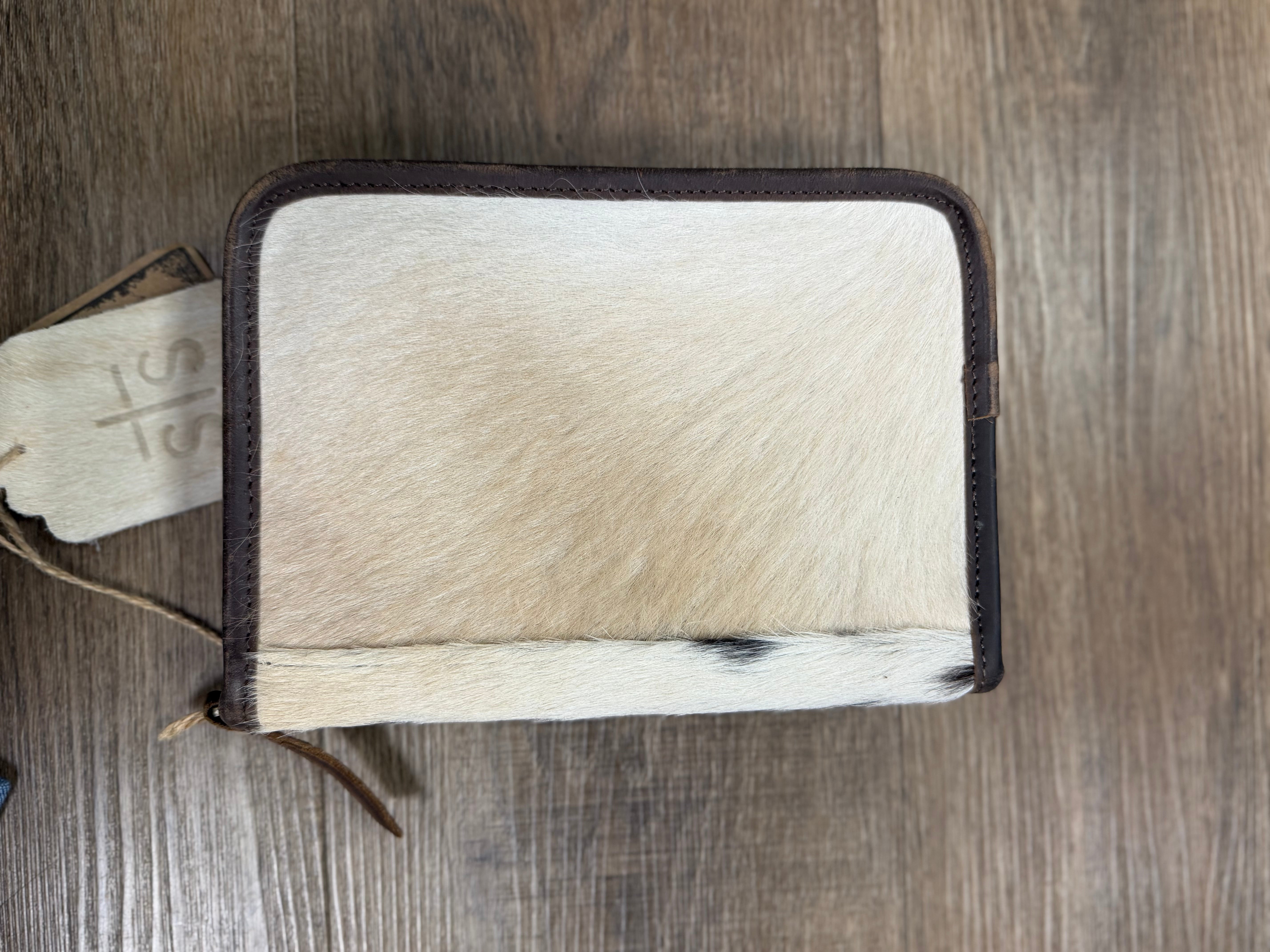 COWHIDE JEWELRY CASE (KARLY)