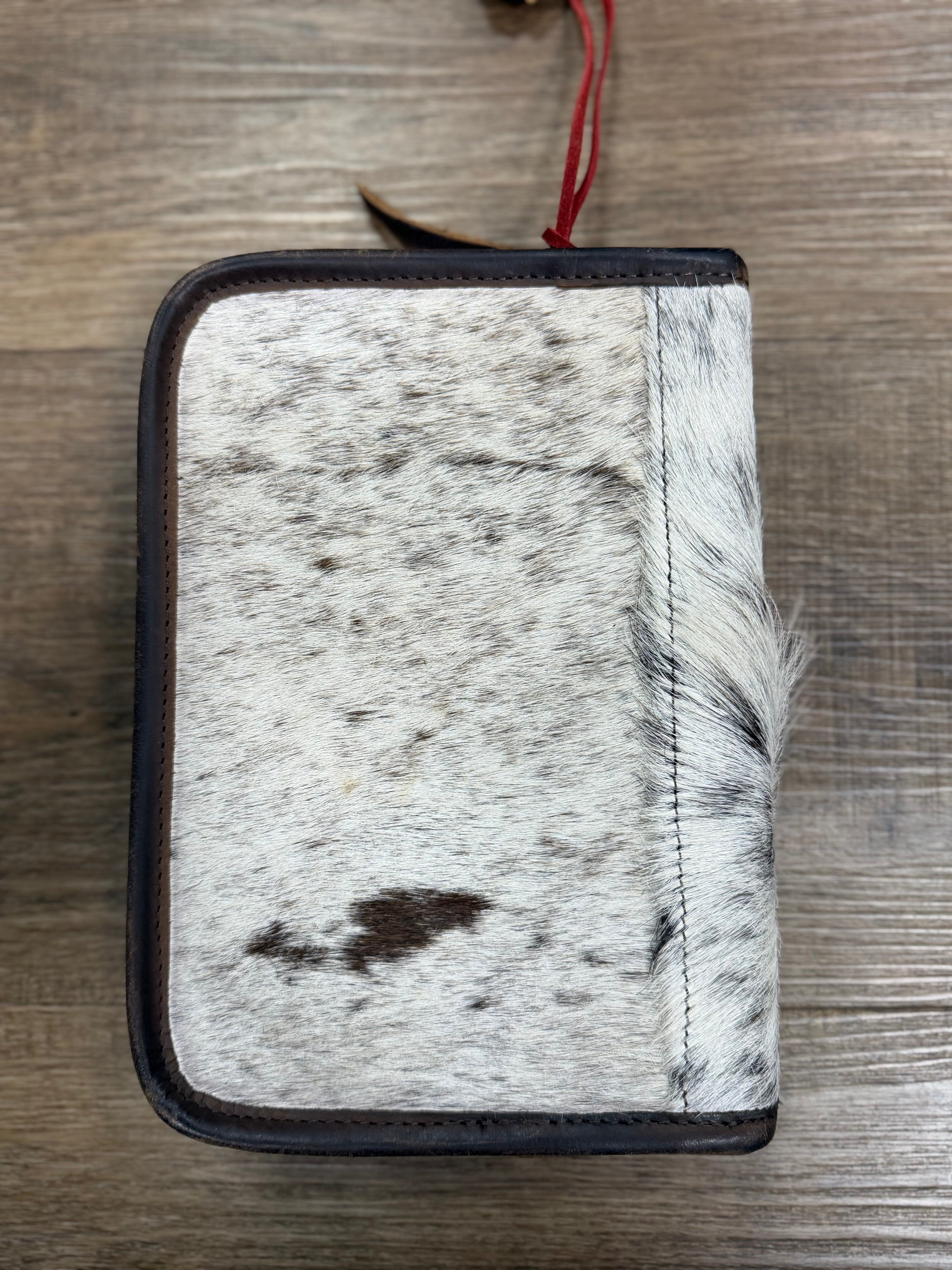 COWHIDE JEWELRY CASE (MADISON)